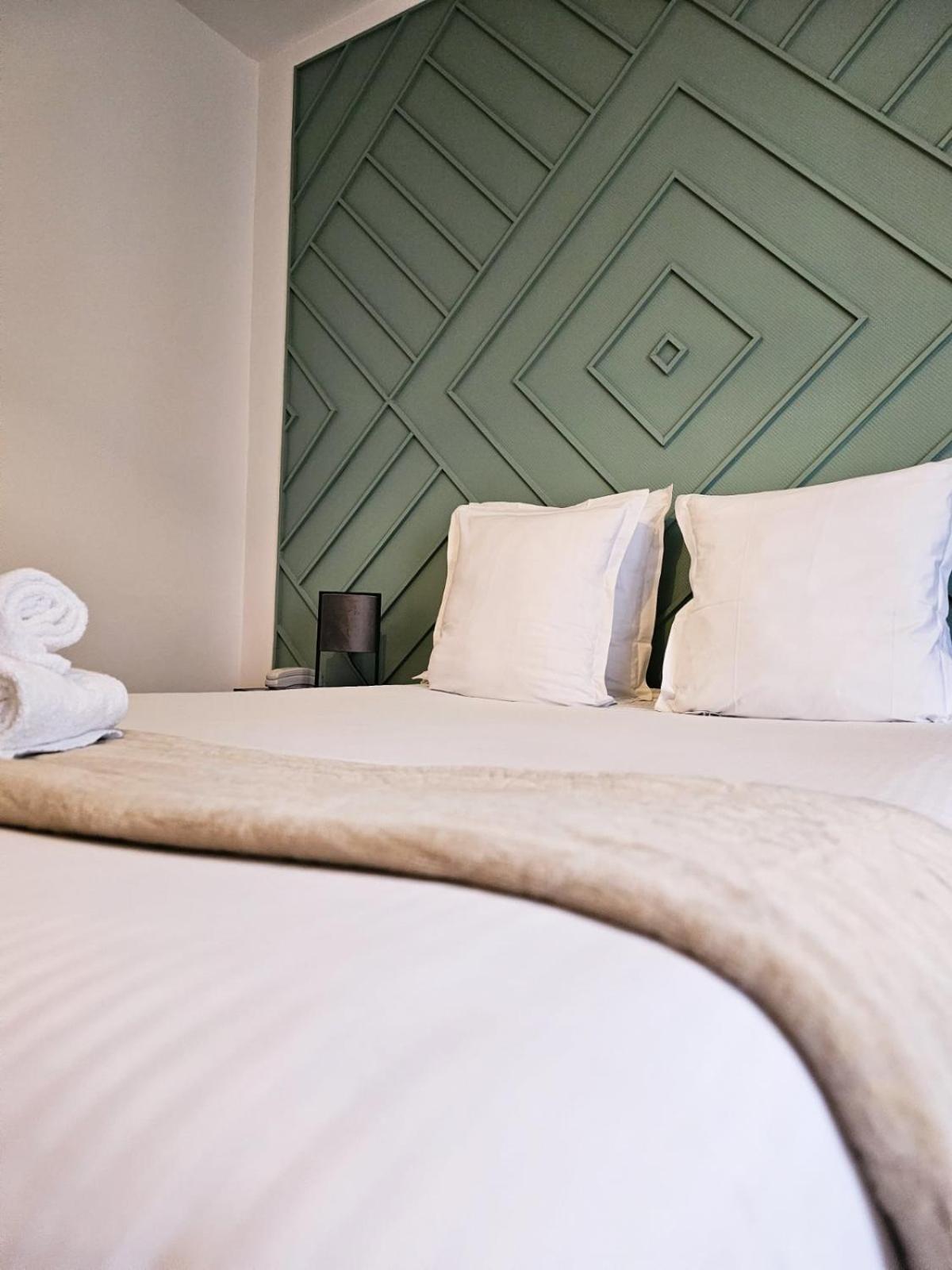 Hotel Le Lion D'Or Bernay  Zewnętrze zdjęcie