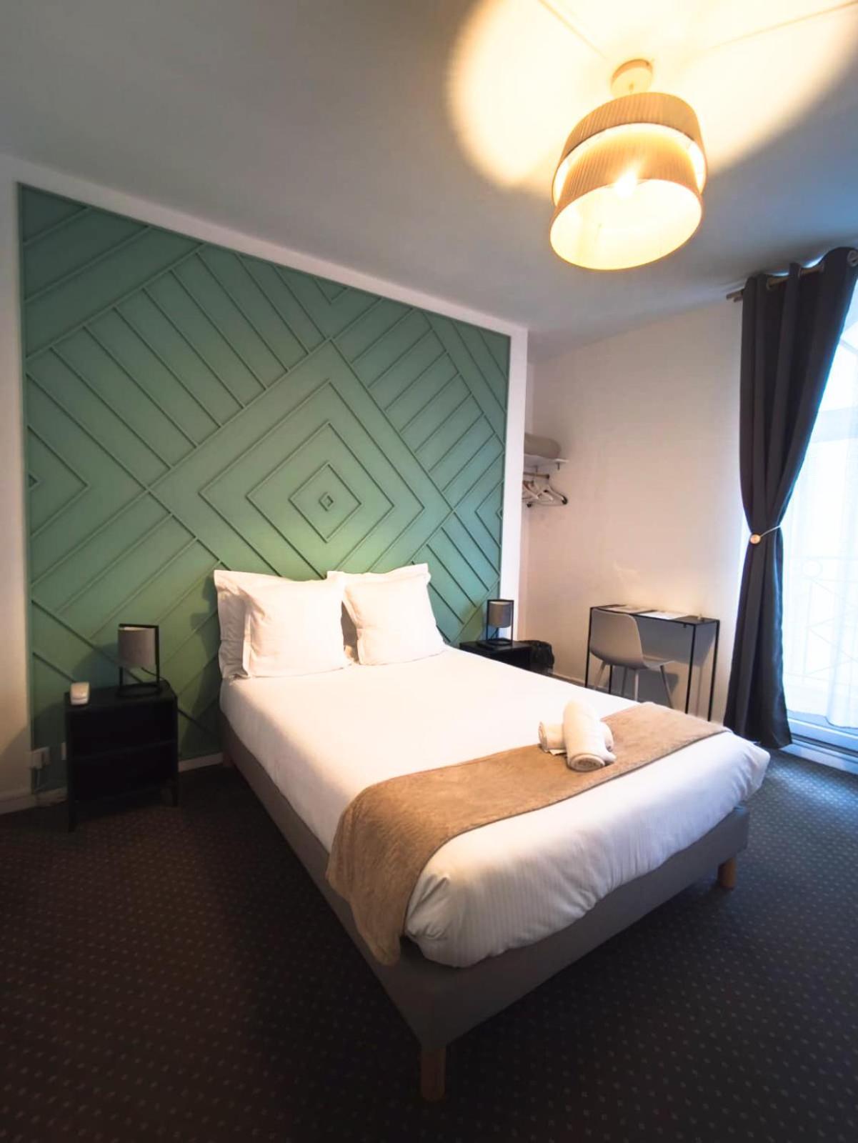 Hotel Le Lion D'Or Bernay  Zewnętrze zdjęcie